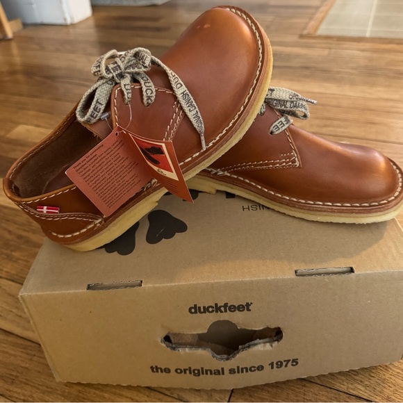 Duckfeet Shoes - NWT Women’s Duckfeet leather shoes